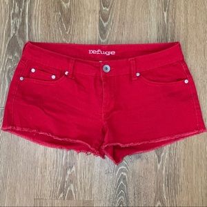 Refuge Red Shorts - Size 6